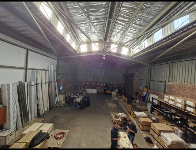 357M² WAREHOUSE TO LET IN JET PARK